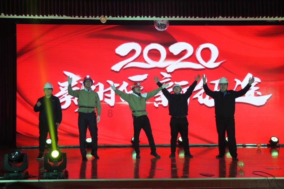 天津渤海银行女排：夺冠路上遇险阻，胜利渴望需更强